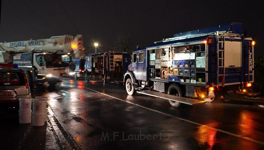 Schwerer VU Bus Zug Düsseldorf P604.JPG